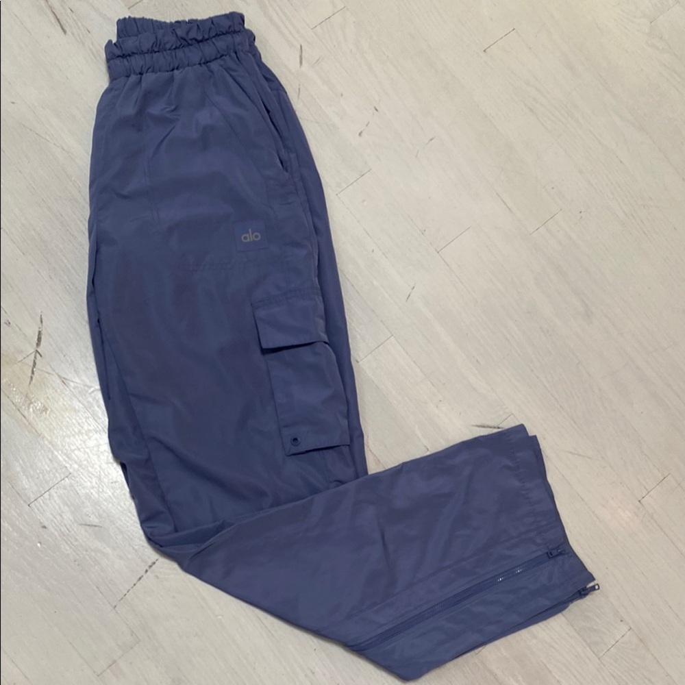 ALO Yoga purple Cargo Pants with Elastic Waistband
